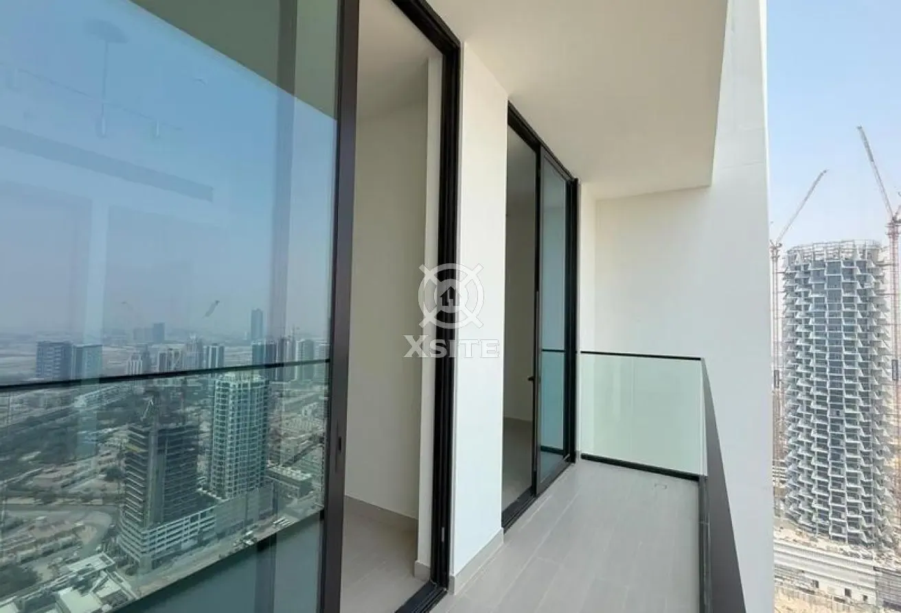 Spacious 1 BR | Fitted Kitchen|Prime Location
