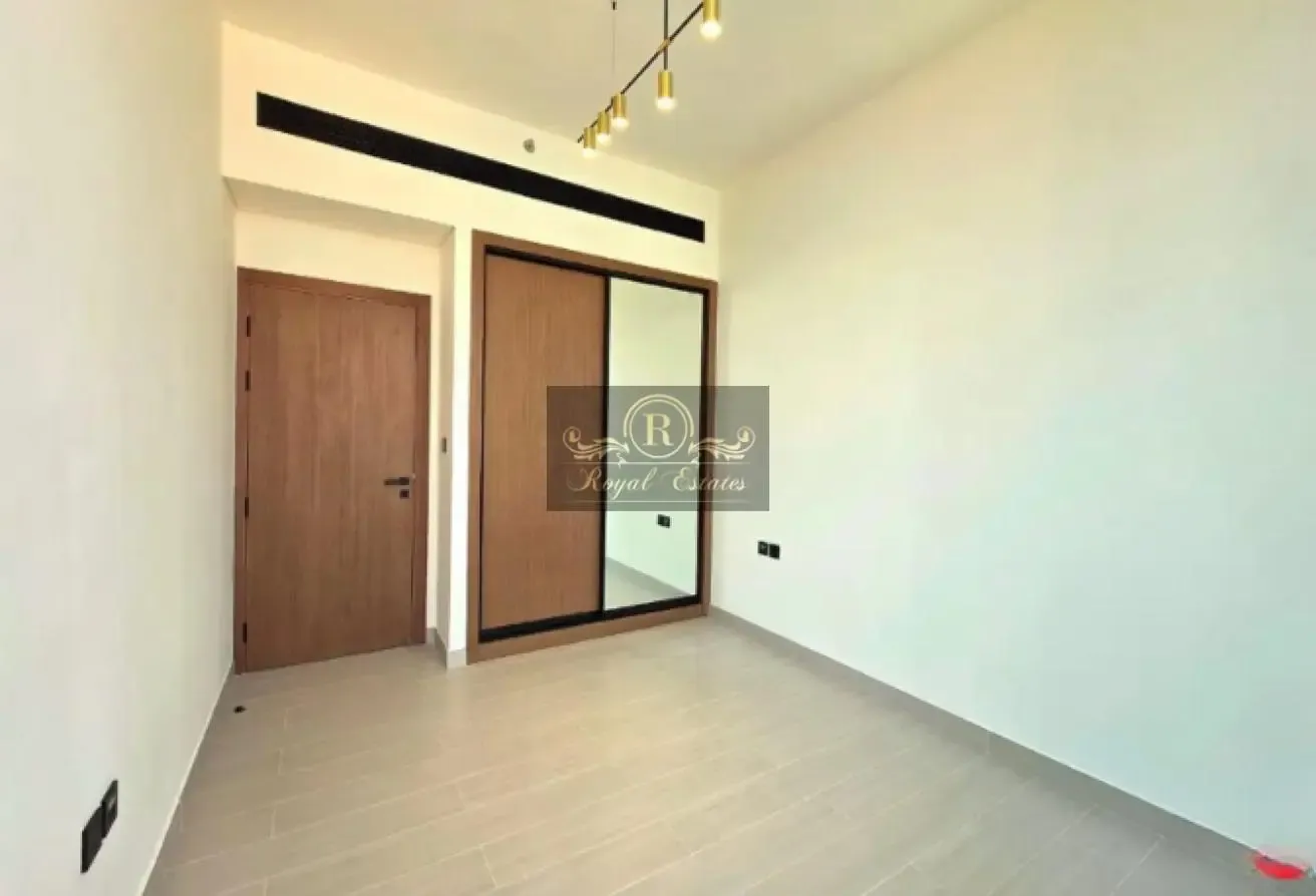 High Floor | Negotiable Price | Ready to move