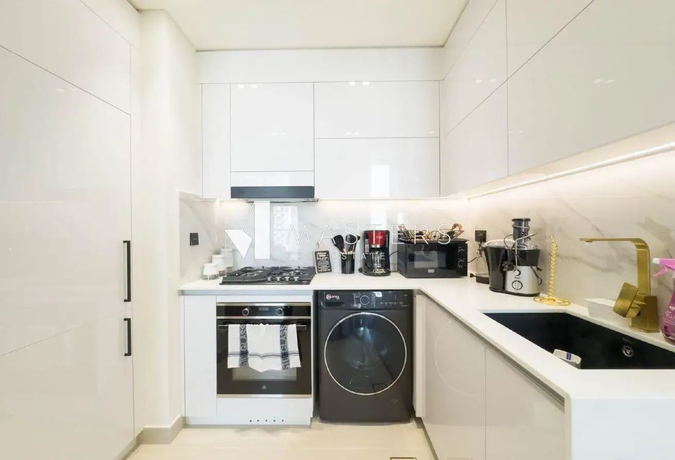 Furnished 1BR | Elegant | City Views
