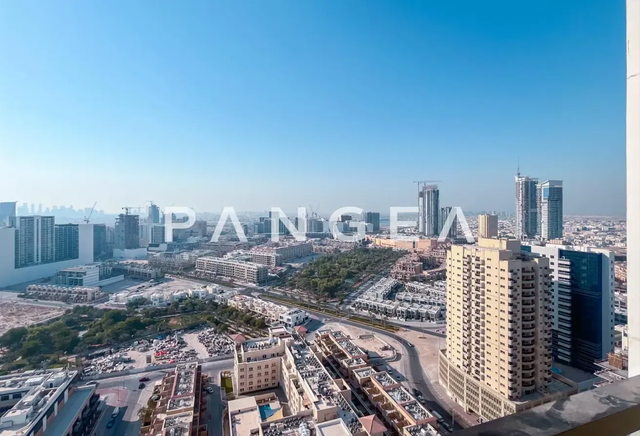 High Floor | Open View | Private Pool