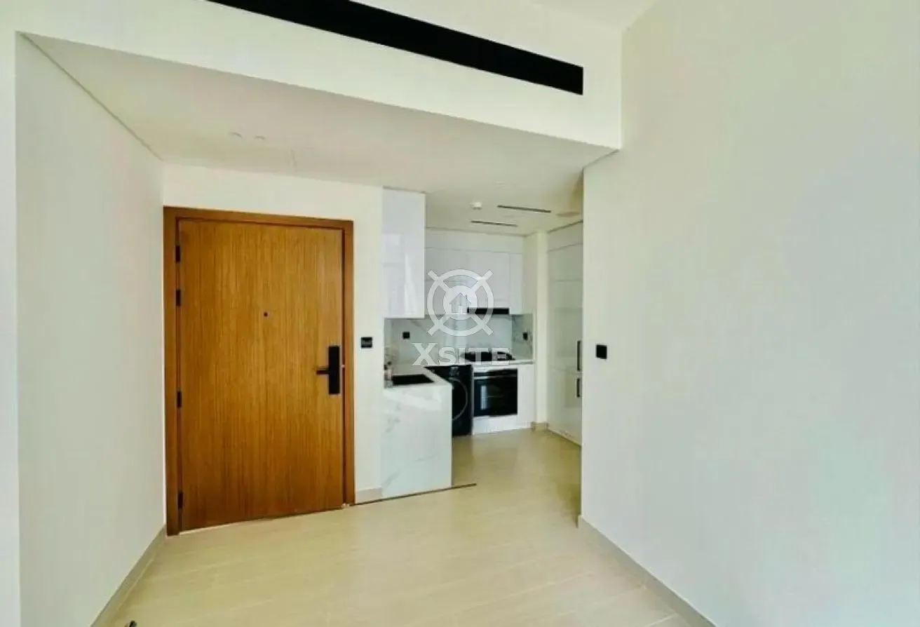 Spacious 1 BR | Fitted Kitchen|Prime Location