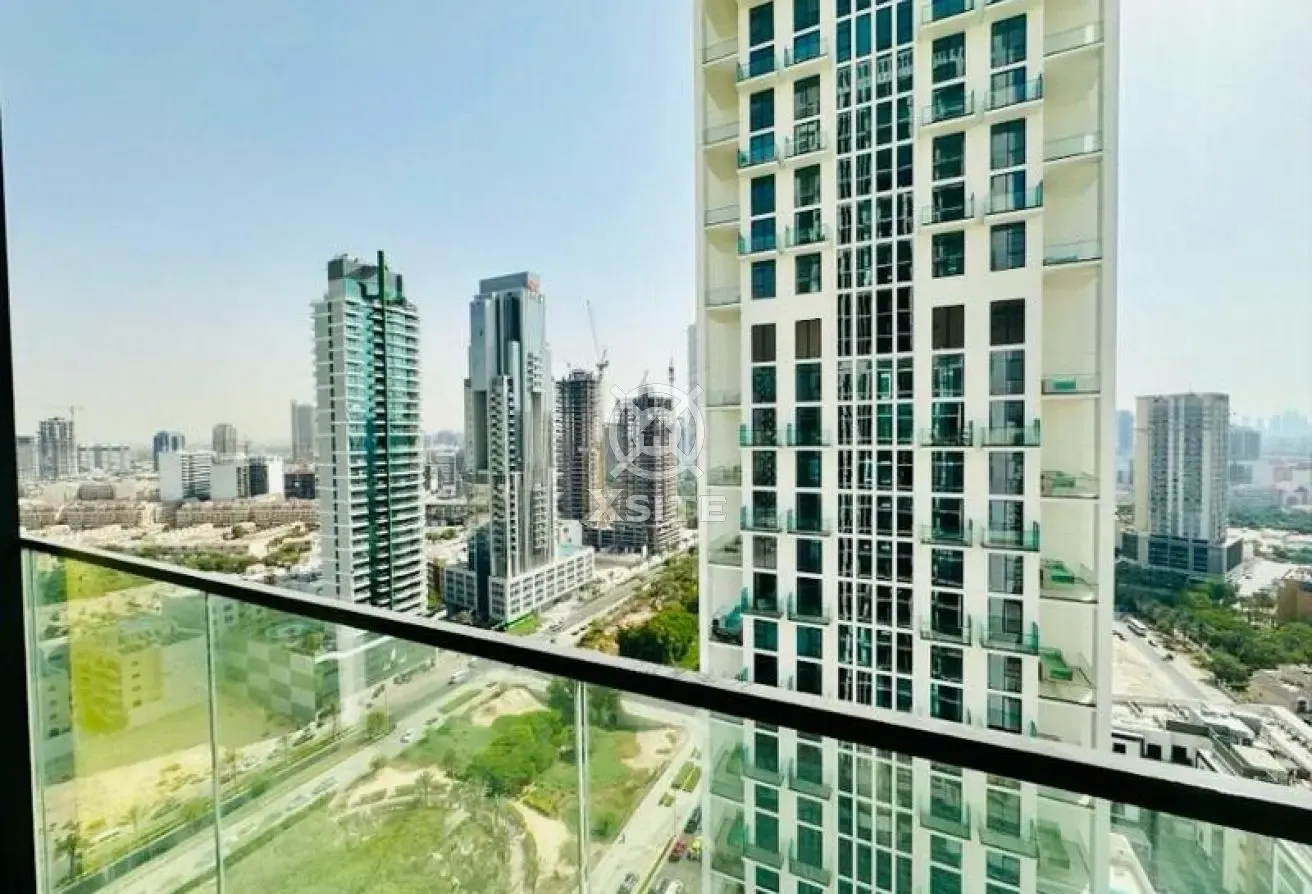 Spacious 1 BR | Fitted Kitchen|Prime Location