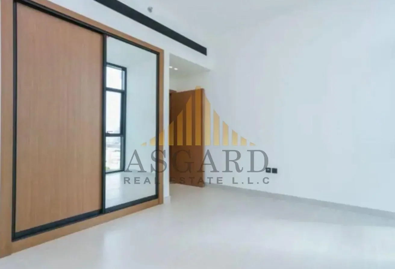 Spacious | Negotiable | Park View
