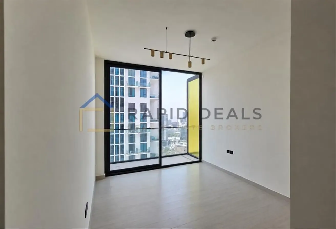 2BR Apartment with Private Pool - Vacant Unit