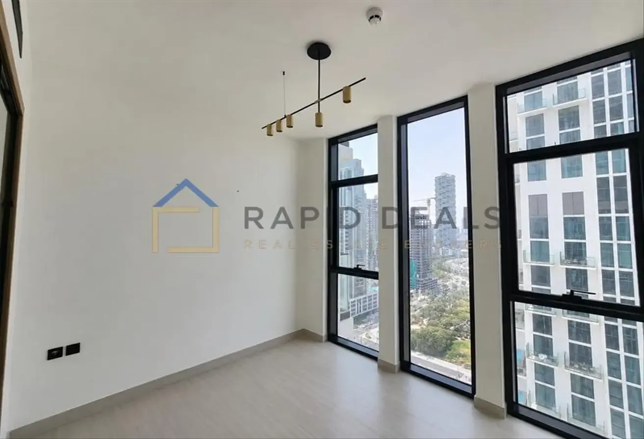 2BR Apartment with Private Pool - Vacant Unit
