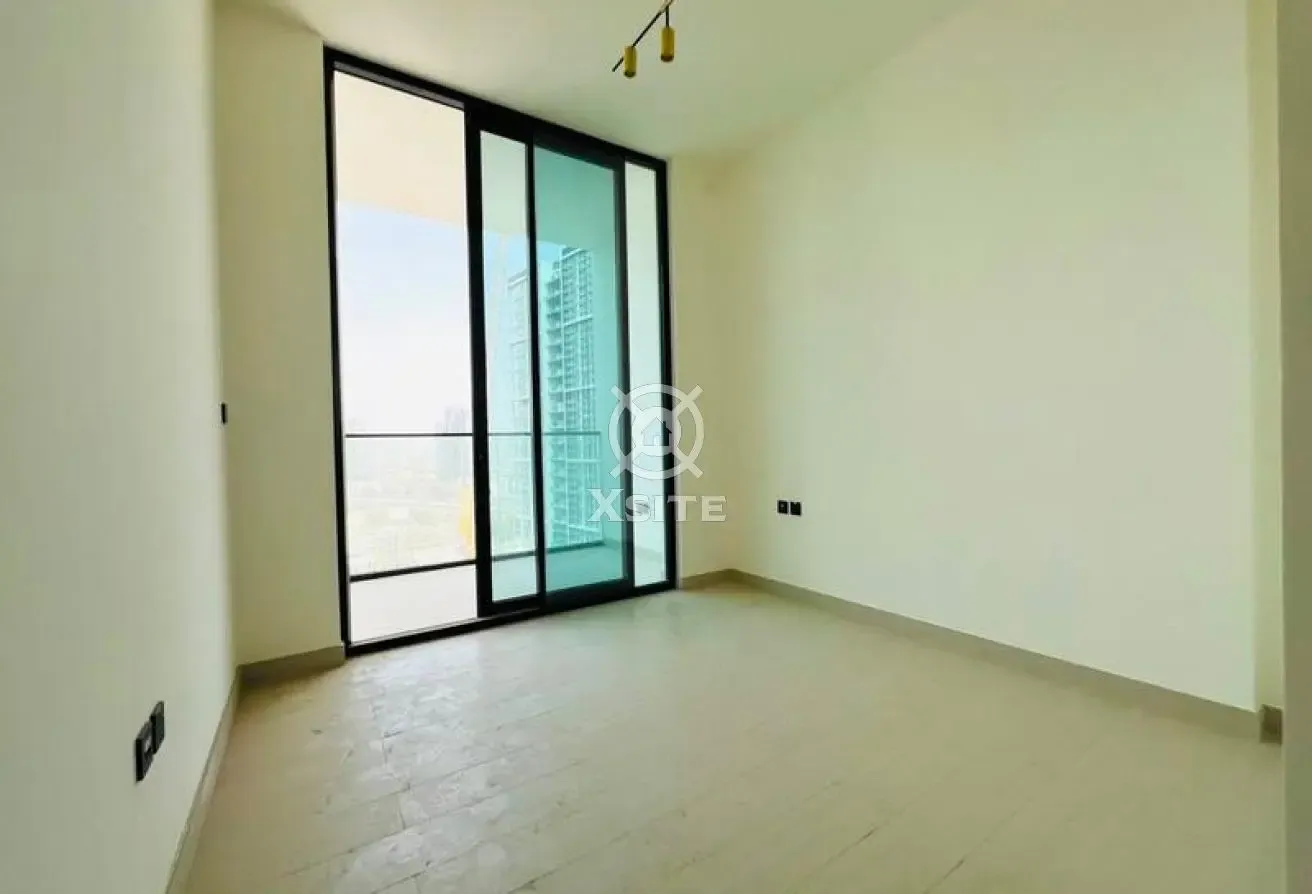 Spacious 1 BR | Fitted Kitchen|Prime Location