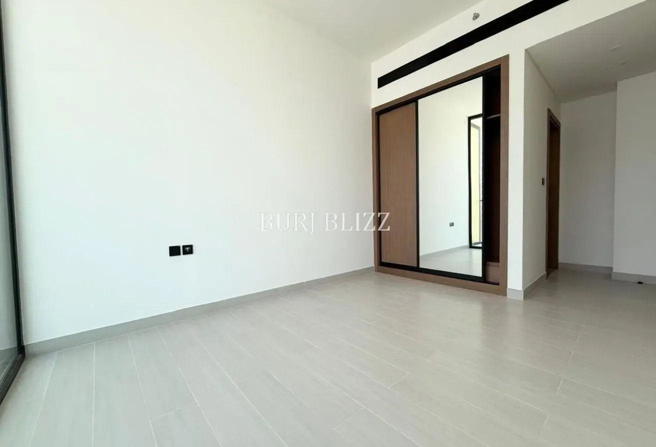 Premium 2BR Home | Private Jacuzzi | Park View