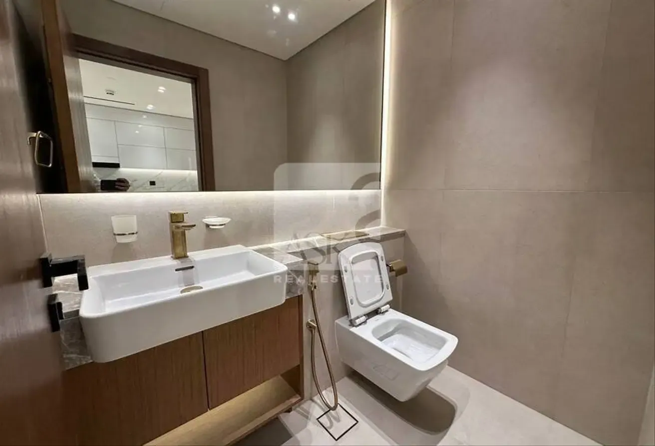 High-Floor 1BR | Furnished | Community View