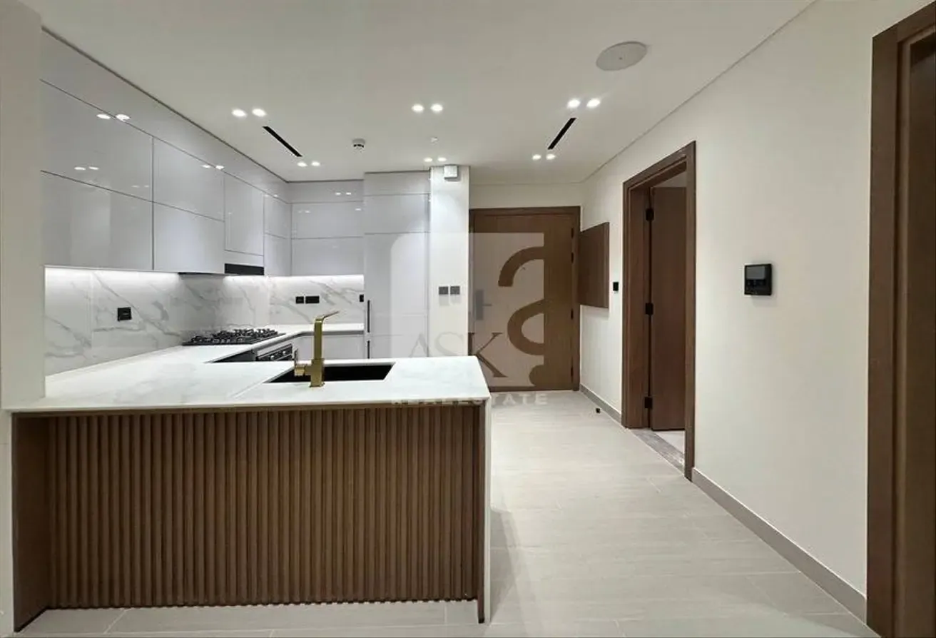 High-Floor 1BR | Furnished | Community View