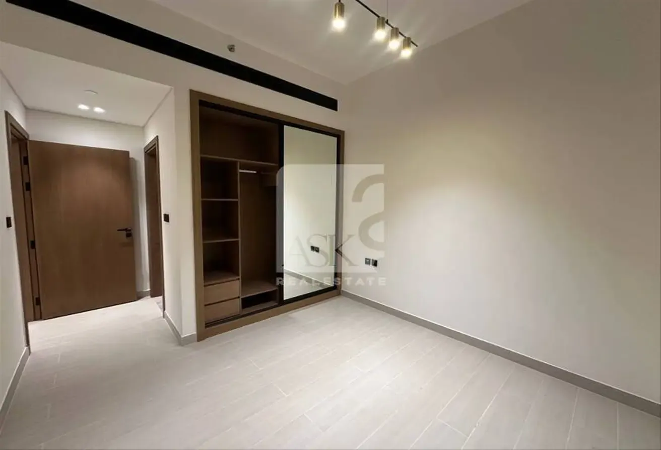 High-Floor 1BR | Furnished | Community View