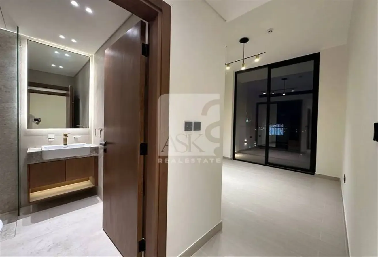 High-Floor 1BR | Furnished | Community View