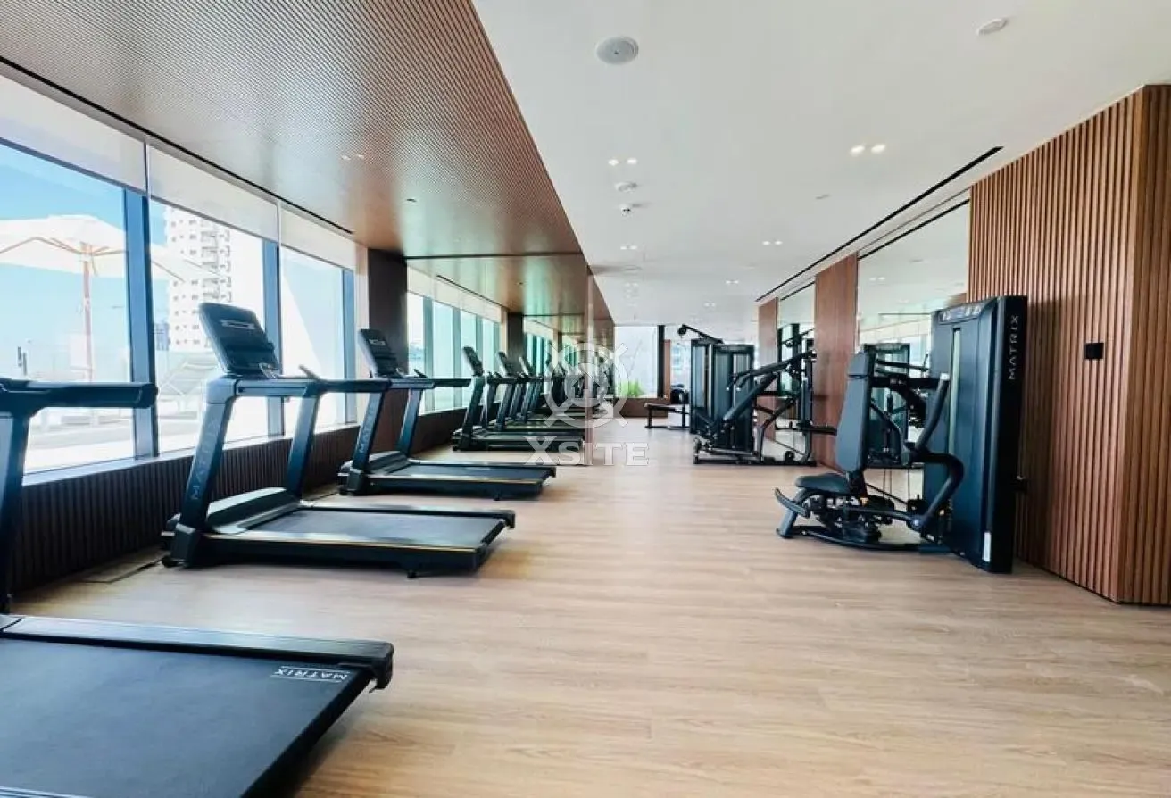 Unfurnished 1 BR | Great Amenities | Well-Lit