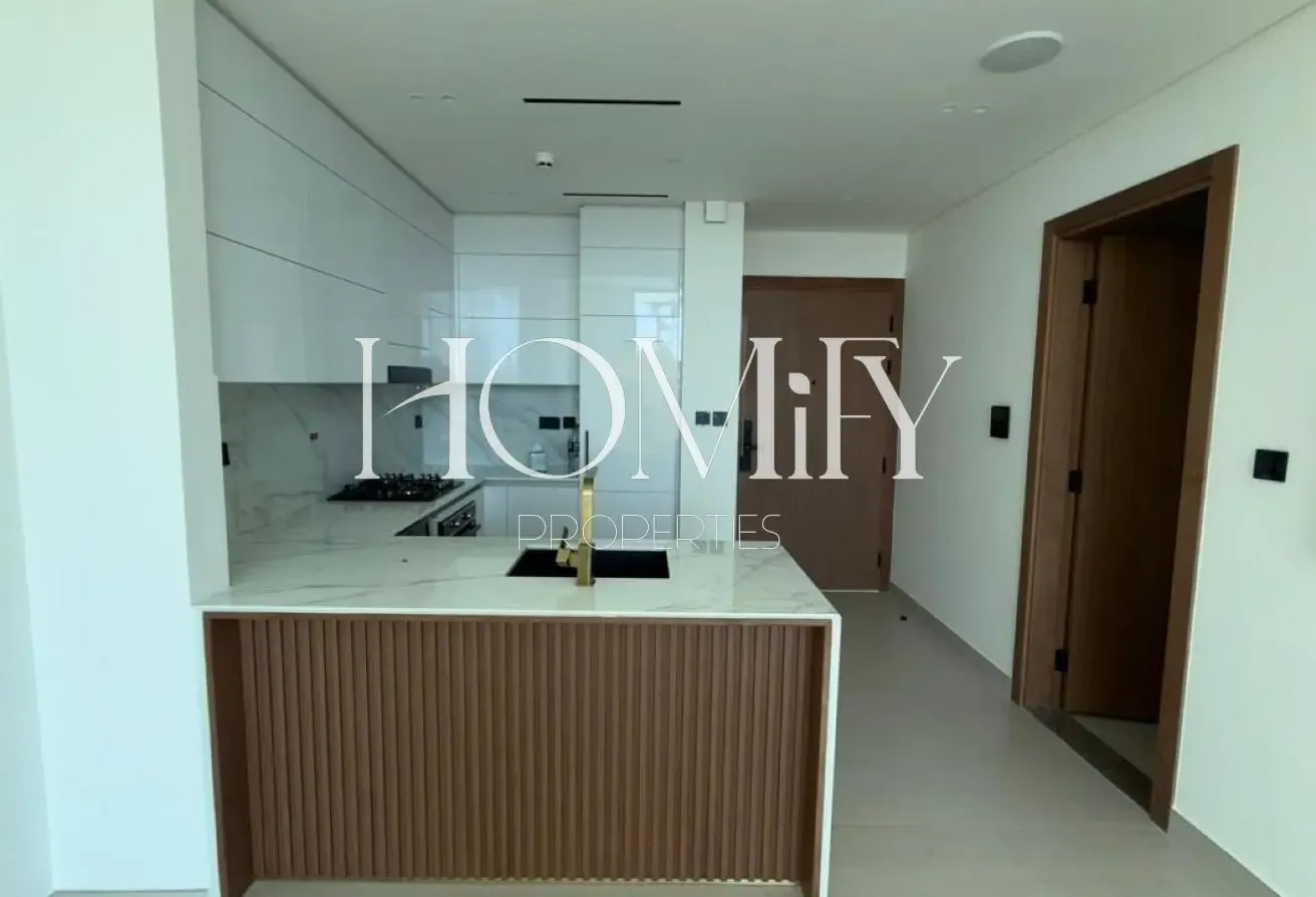 PRESTIGIOUS LOCATION | VACANT | SMART HOME