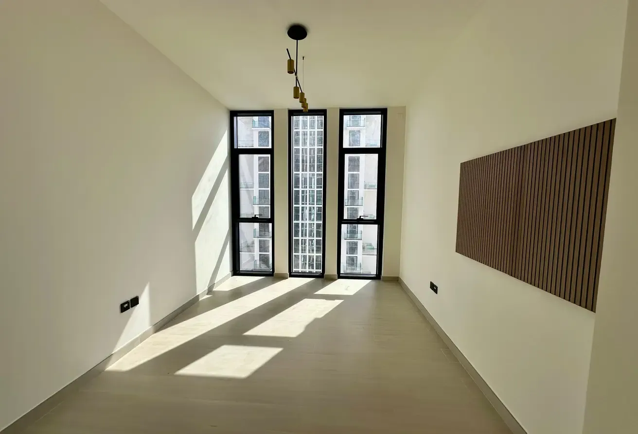 Luxury Apartment | Spacious | Availabe July 27