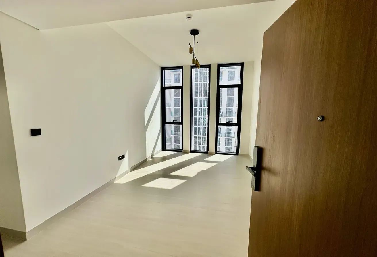 Luxury Apartment | Spacious | Availabe July 27