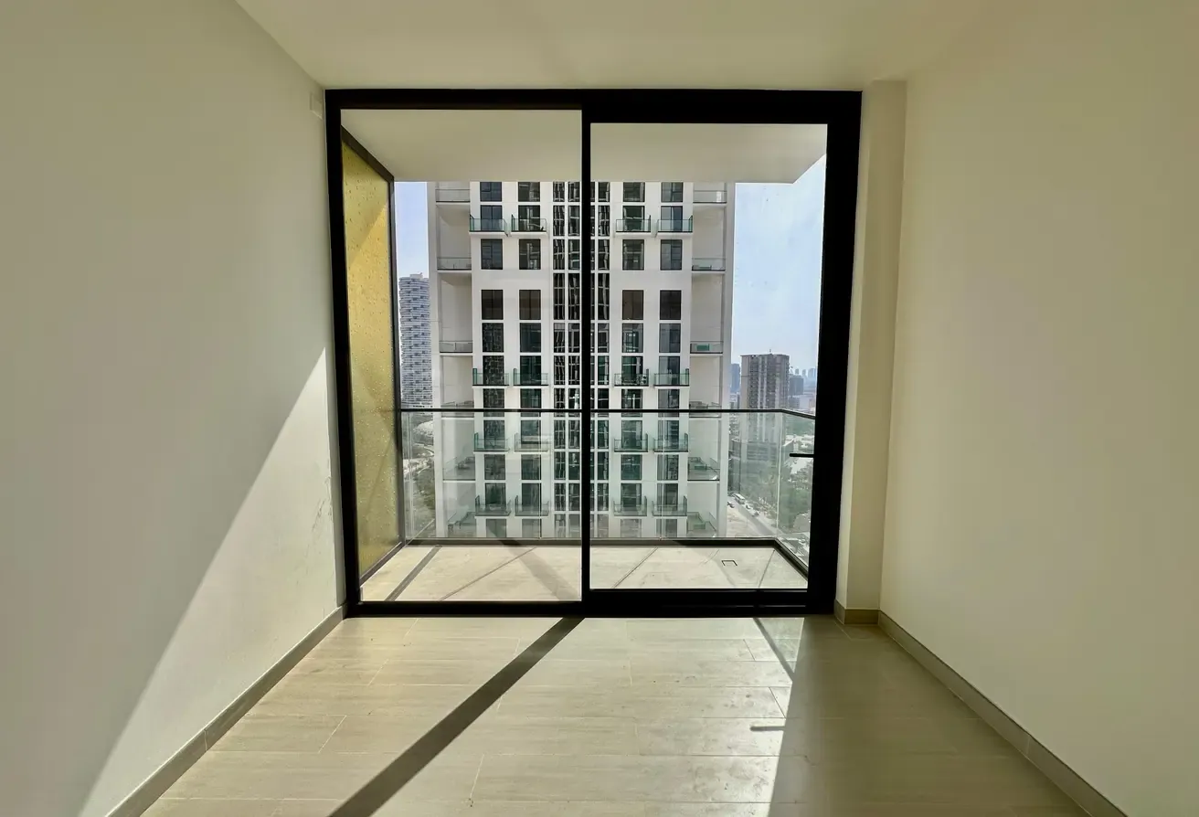Luxury Apartment | Spacious | Availabe July 27