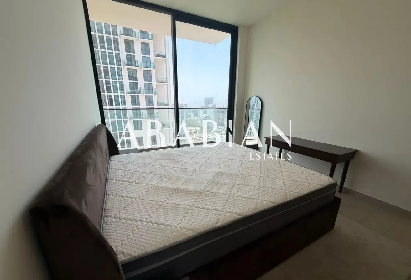 4 cheques | Vacant Now | Private Pool