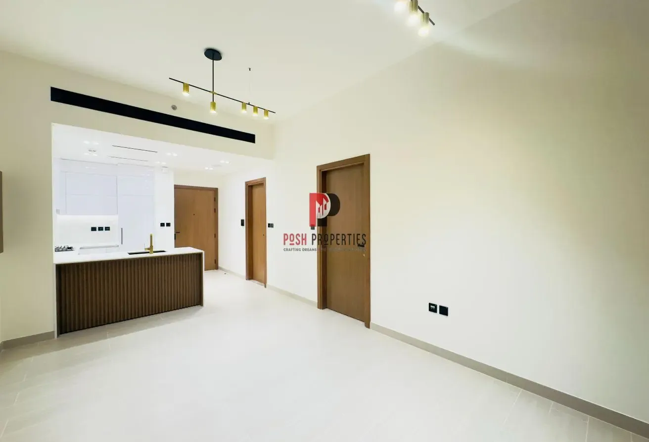Spacious 1BR l Higher floor l Prime location