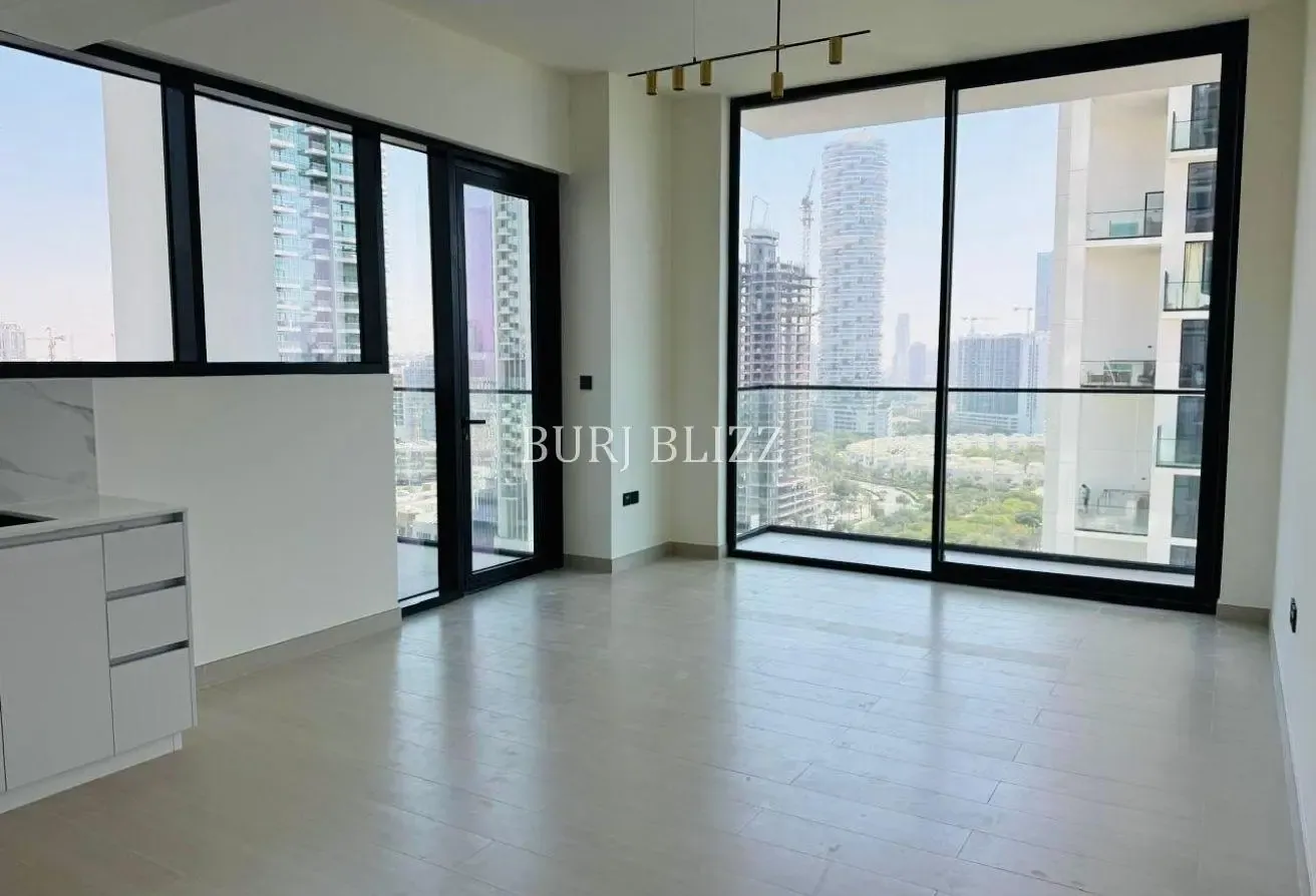 High End 2BR | Private Pool | Community View