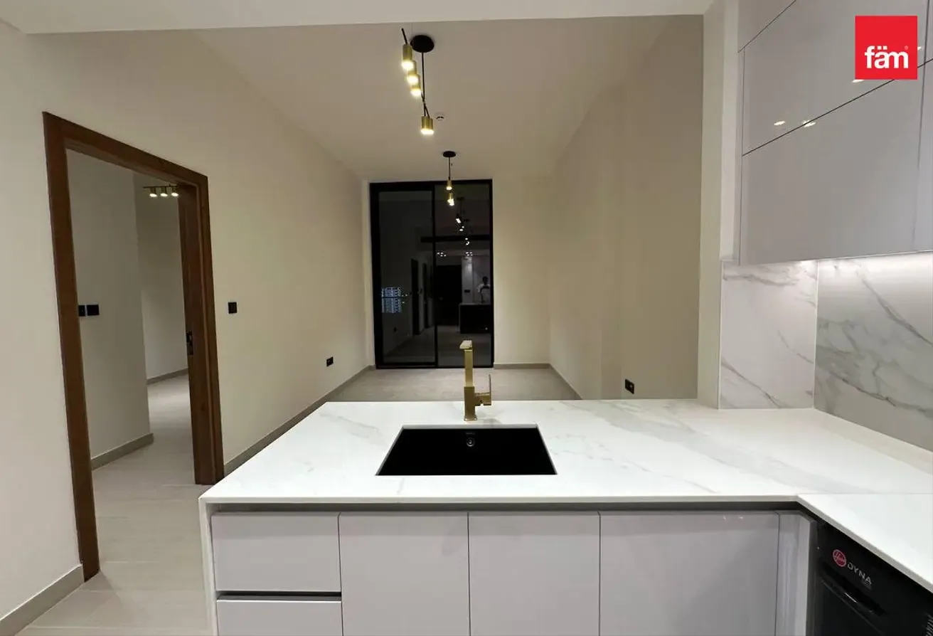 Brand New | High Floor | Community View