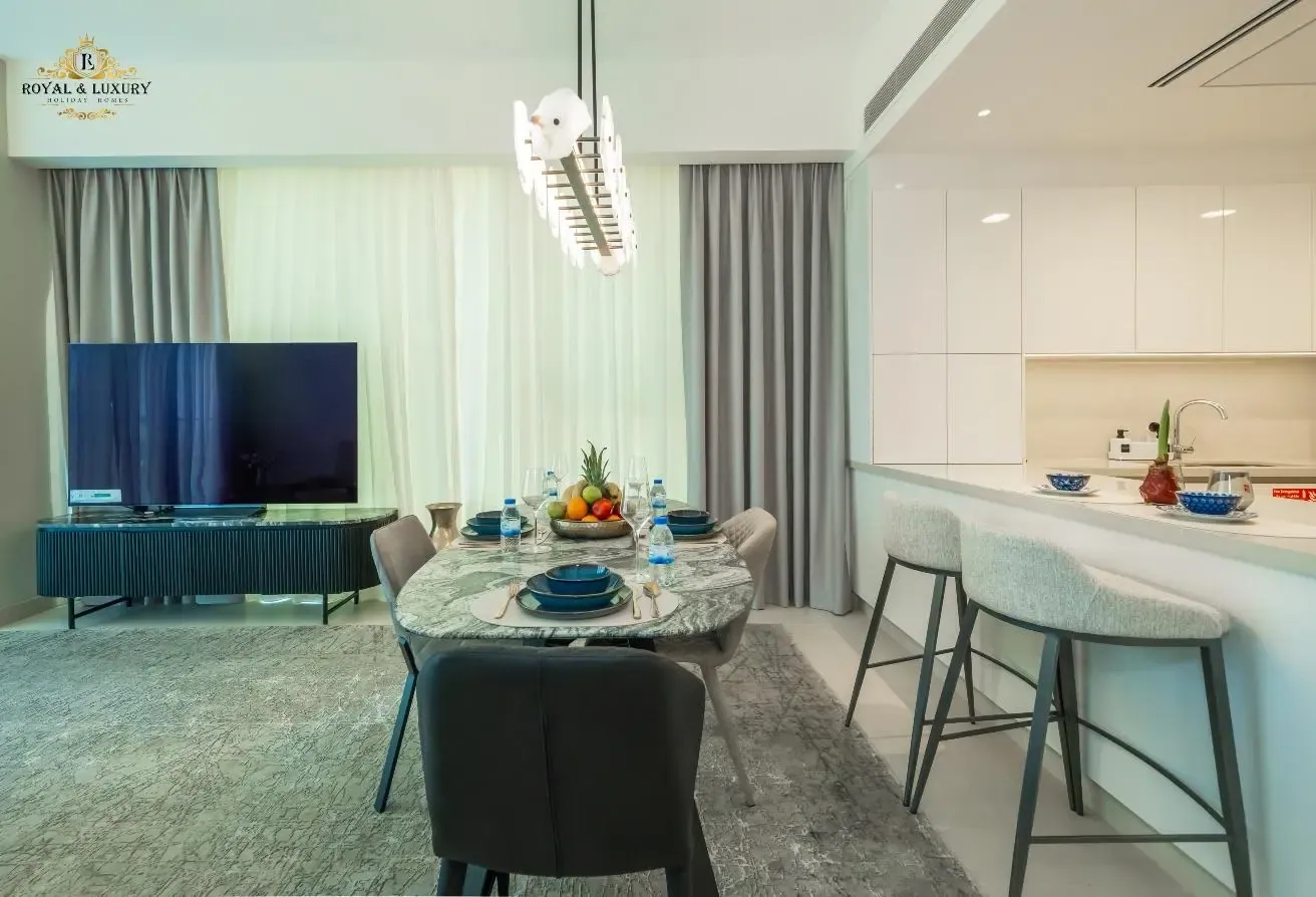 Luxury 2BR with Waterfront View | All Inclusive