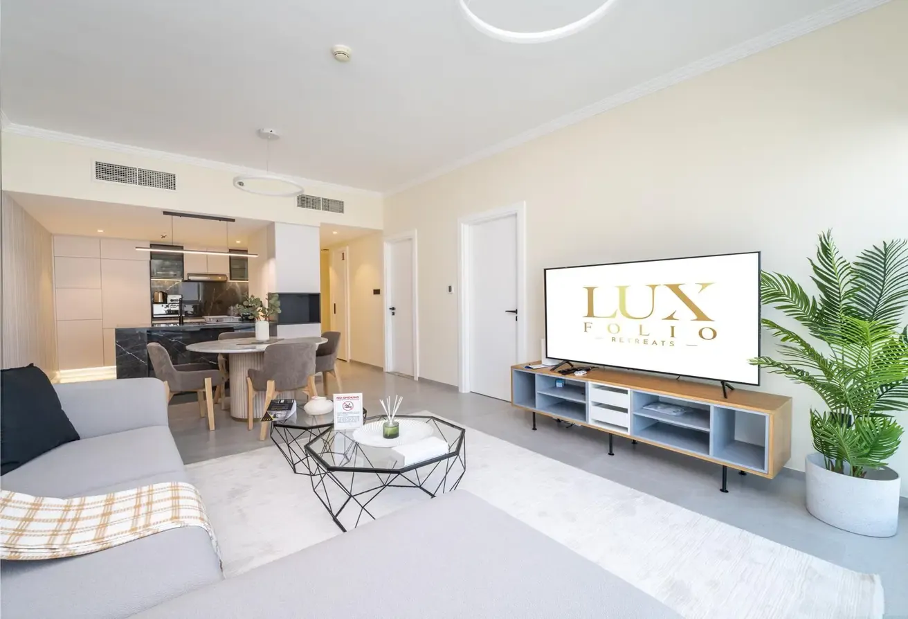 1BR  UPGRADED MARINA |HIGH FLR|AVAILABLE NOW