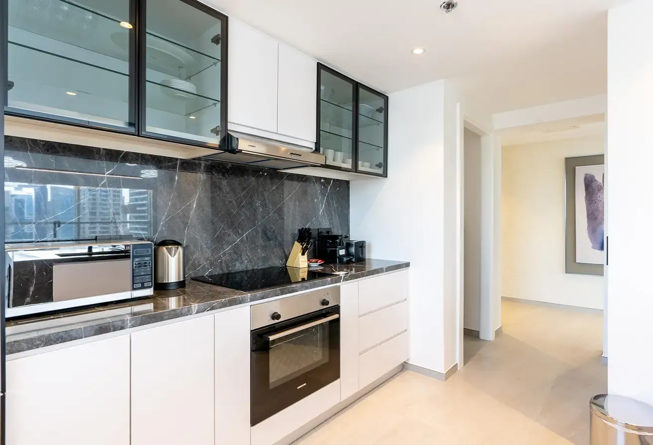 SMART HOME STYLISH  UPGRADED 2BR MARINA AVAILABLE NOW
