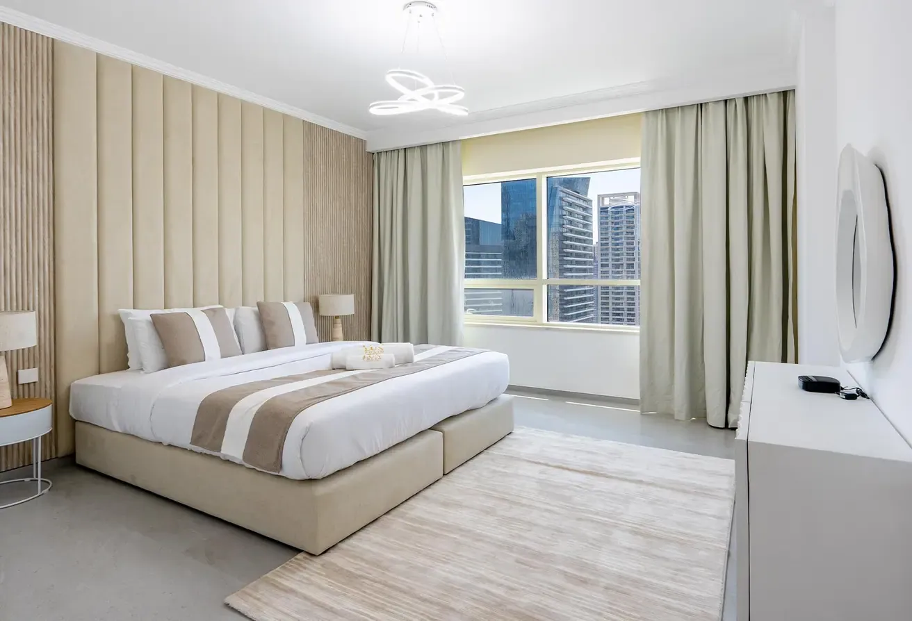 SMART HOME STYLISH  UPGRADED 2BR MARINA AVAILABLE NOW