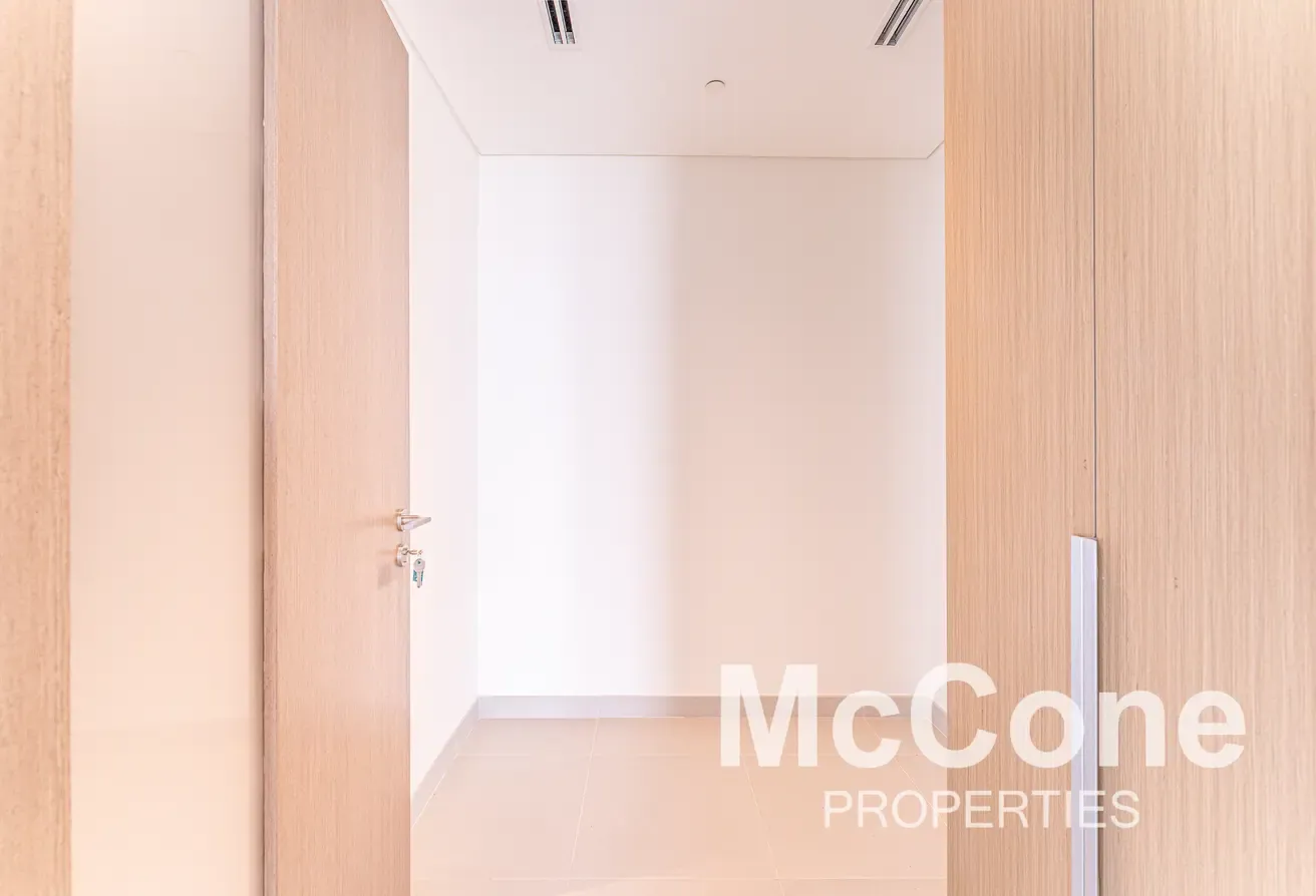 Vacant Unit | Good Offer | High Floor