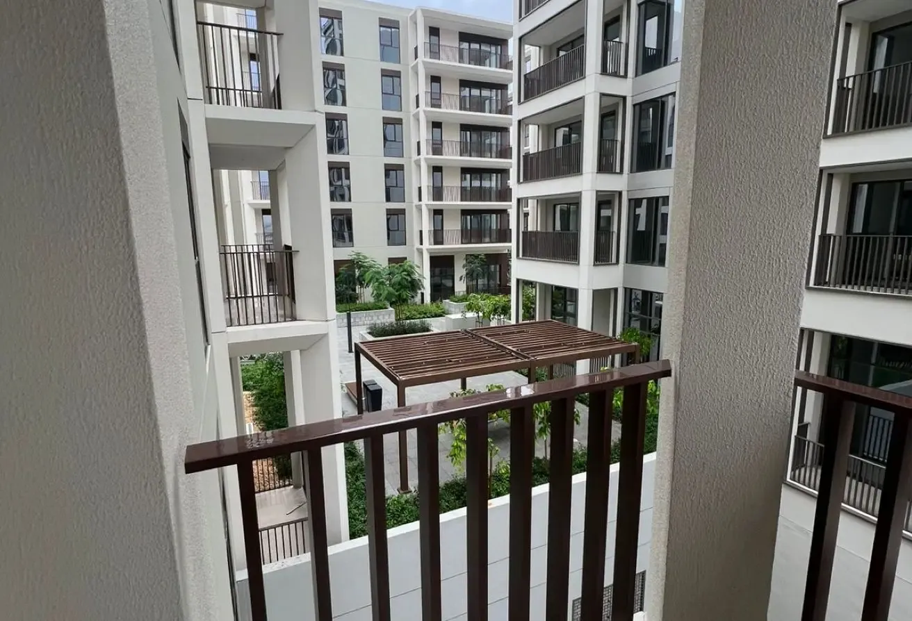 Spacious 1BR Apartment | Unfurnished | Vacant