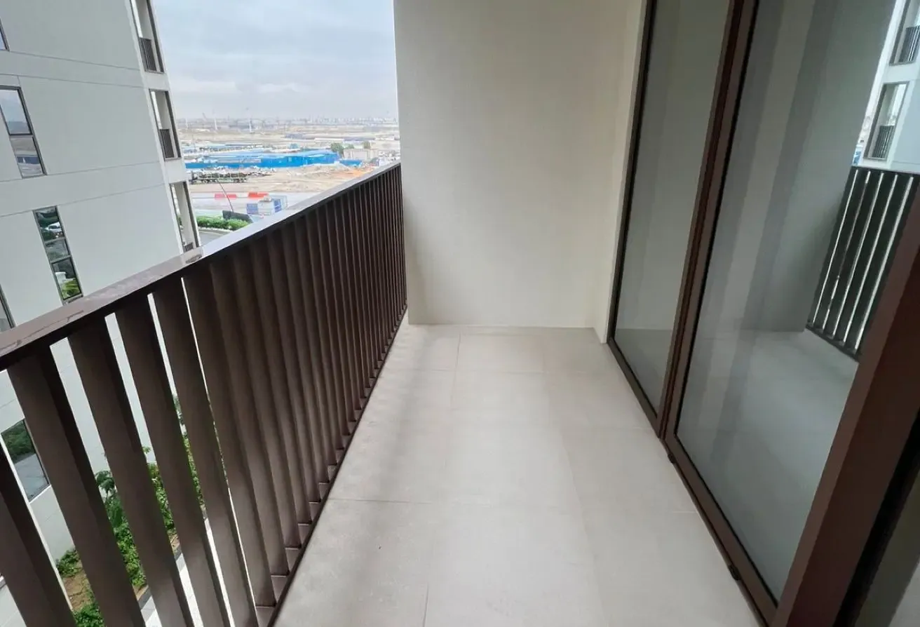 Spacious 1BR Apartment | Unfurnished | Vacant