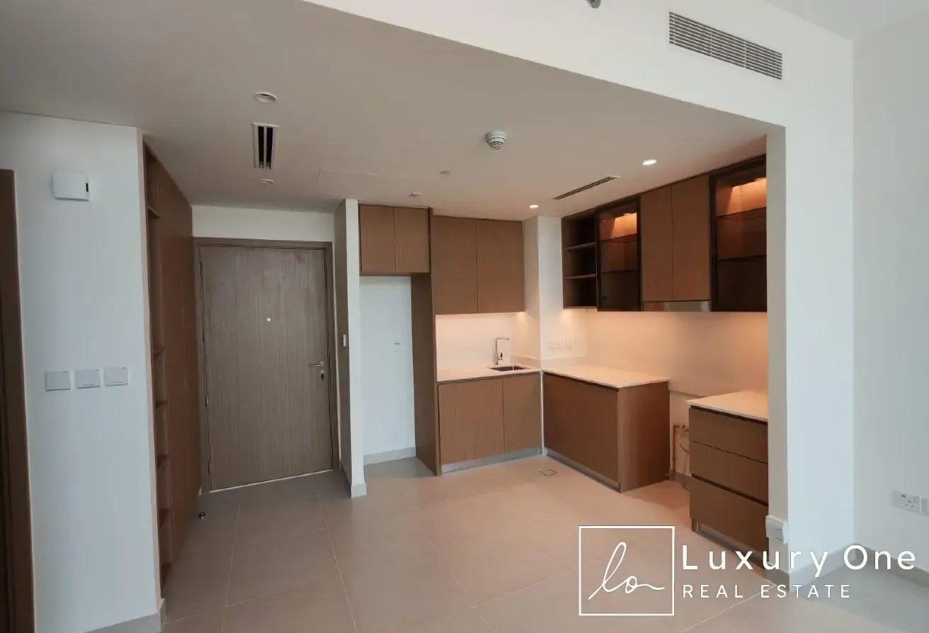 Brand New | Contemporary Finish | Vacant