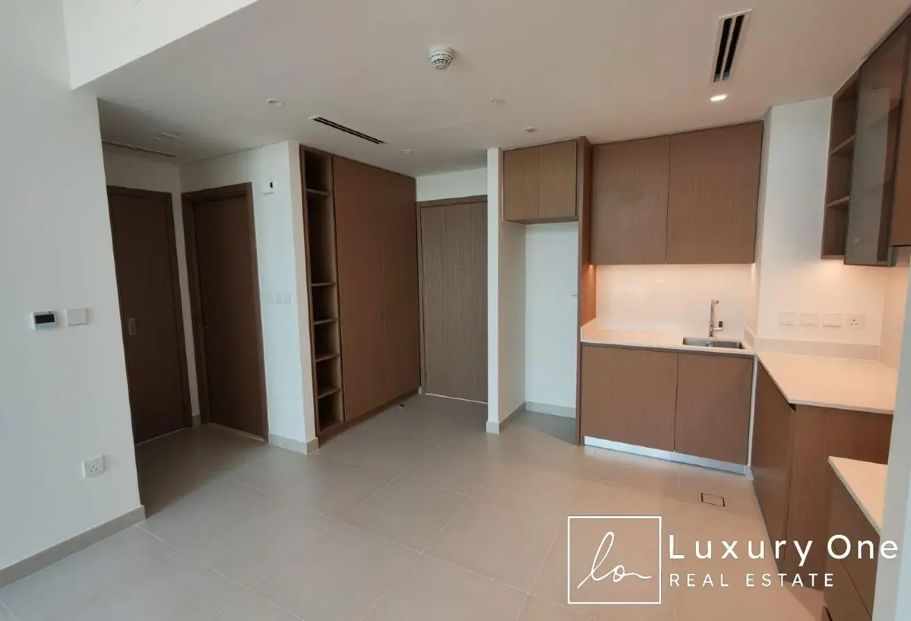 Brand New | Contemporary Finish | Vacant