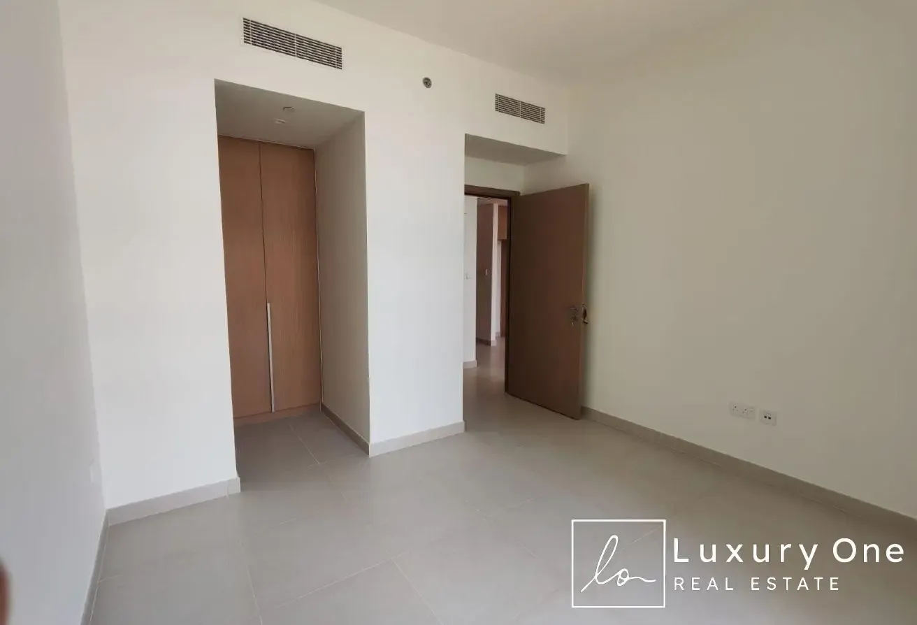 Brand New | Contemporary Finish | Vacant