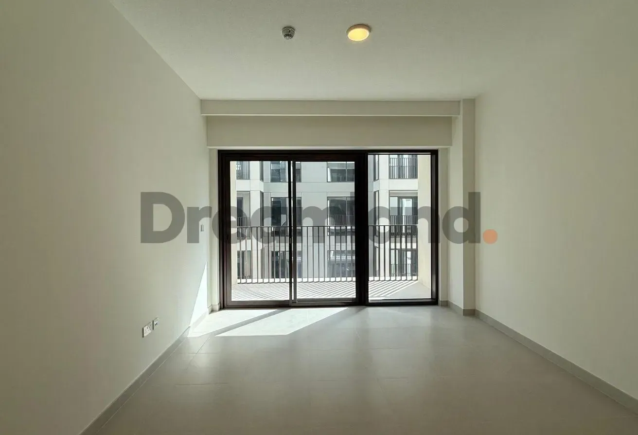 Brand New | Contemporary finish | Ready to move in