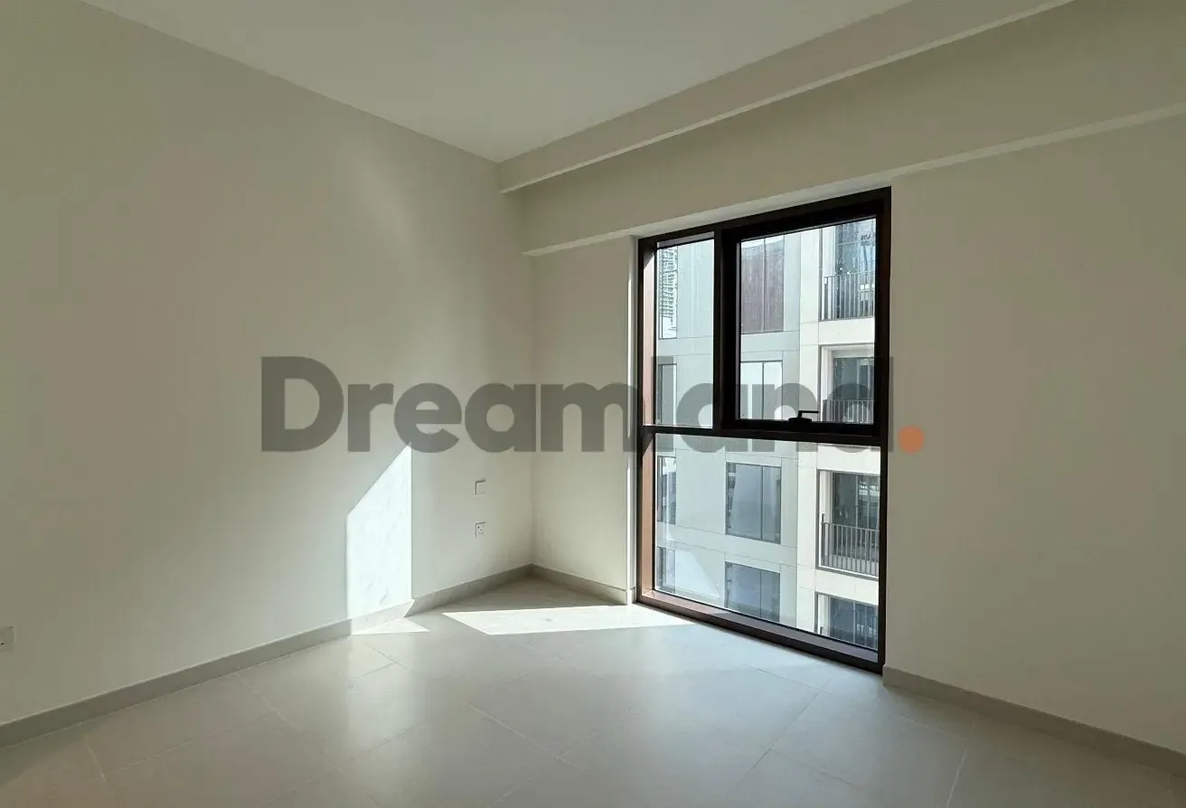 Brand New | Contemporary finish | Ready to move in