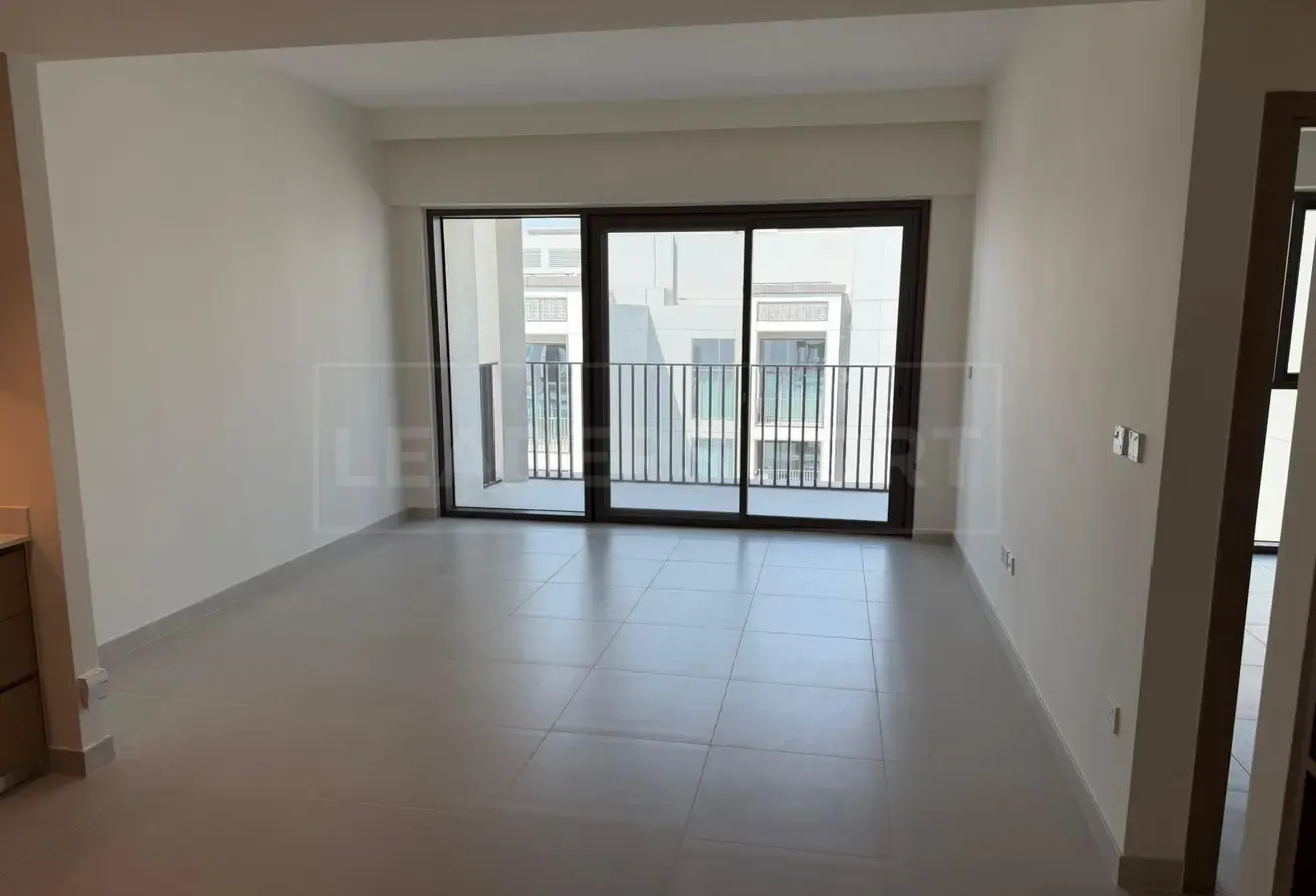Spacious 1BR | City & Park View | Vacant Now