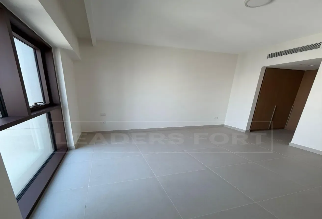 Spacious 1BR | City & Park View | Vacant Now