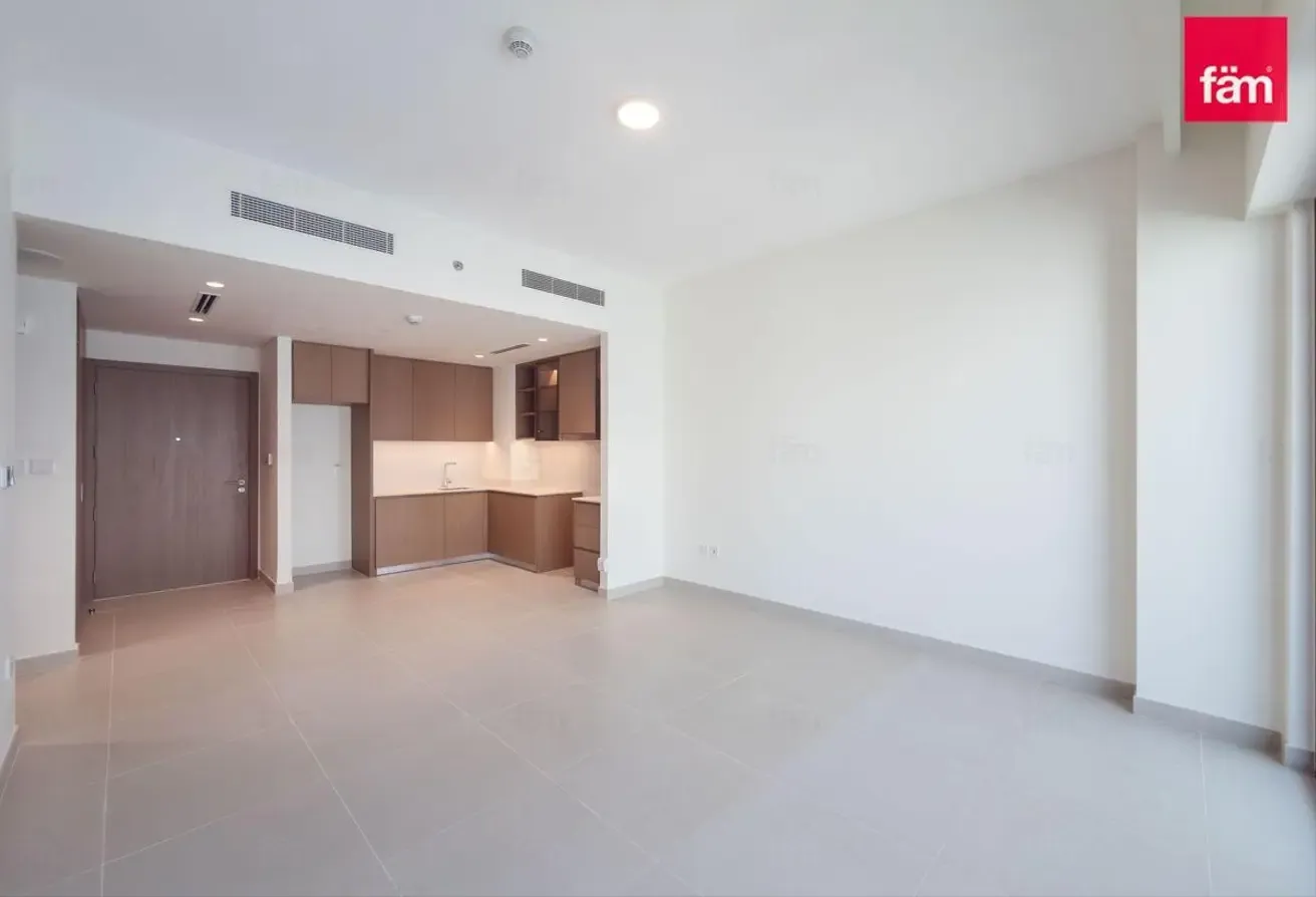 EMAAR | High Floor | Beach Access