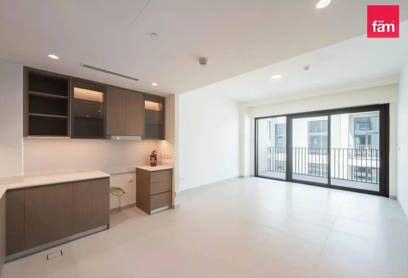 EMAAR | High Floor | Beach Access