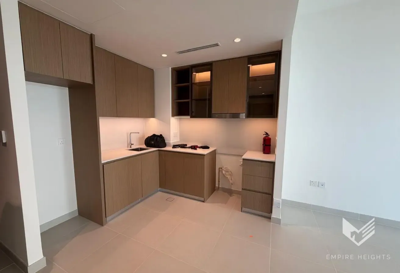 Unfurnished | Vacant | Community View
