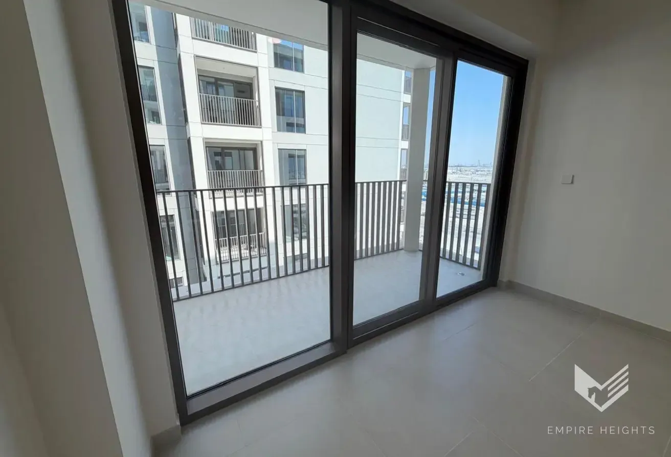Unfurnished | Vacant | Community View