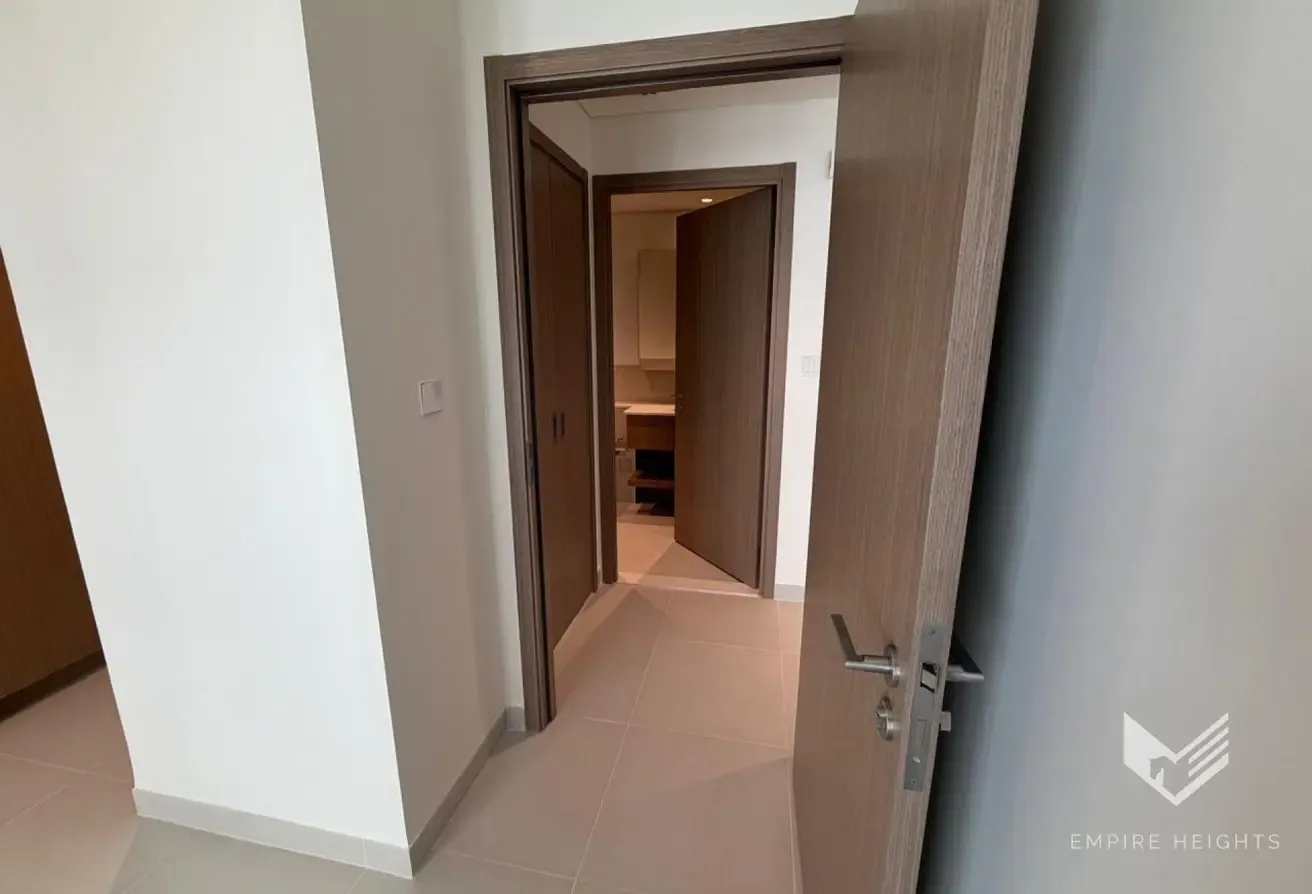Unfurnished | Vacant | Community View