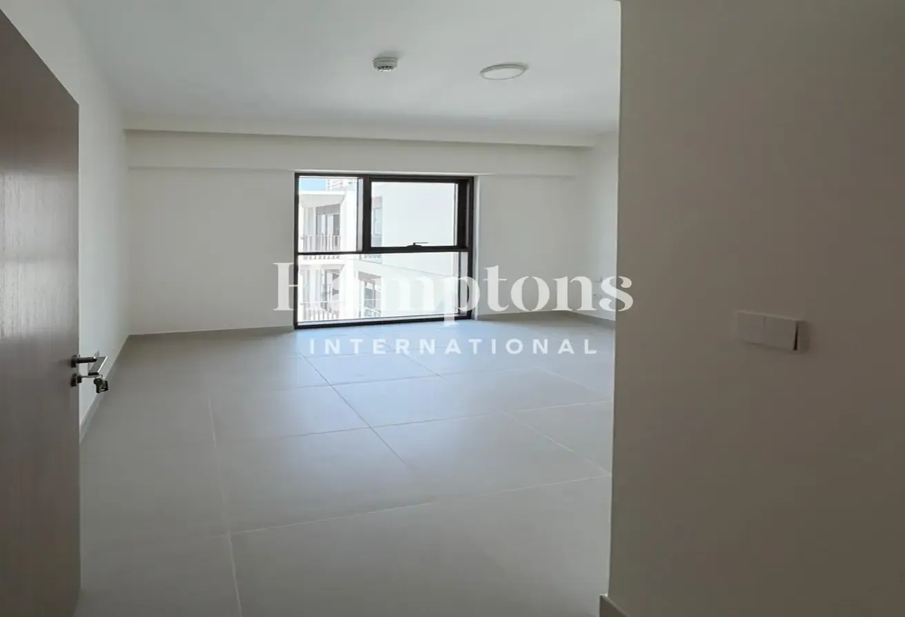 High Floor | Unfurnished | Newly Handed Over