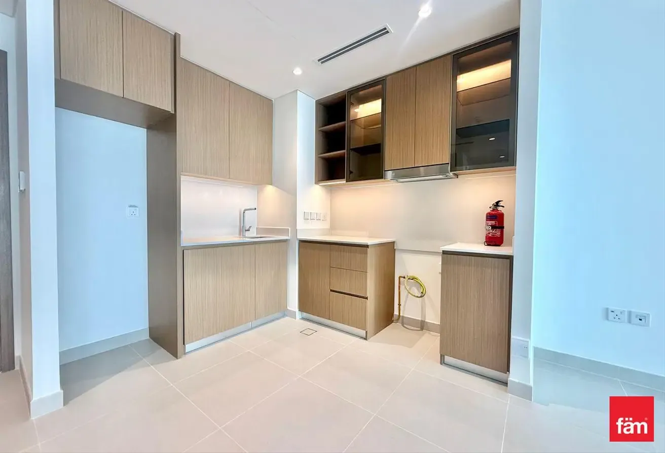 Brand new | Beach Access | Ready to move