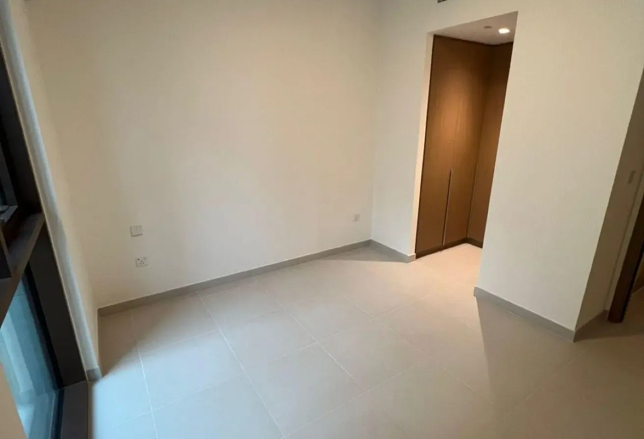 1BR Apartment | Unfurnished | Vacant
