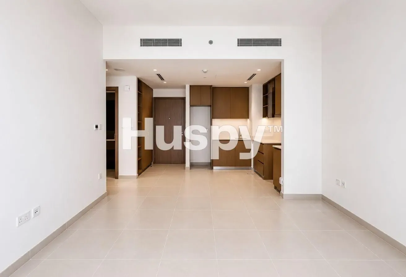 Vacant | Beach Access | High Floor