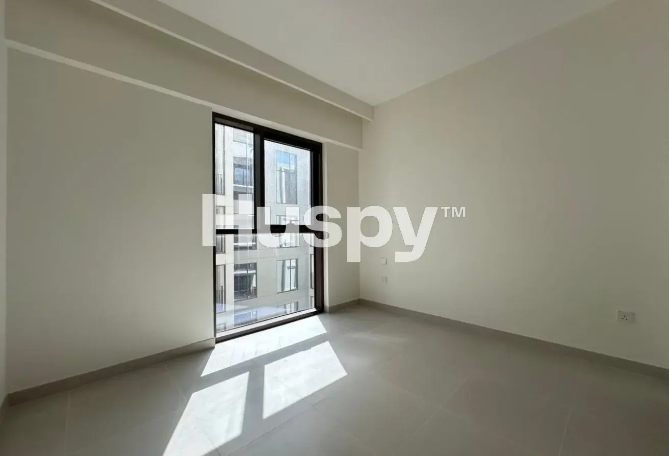 Vacant | Beach Access | High Floor