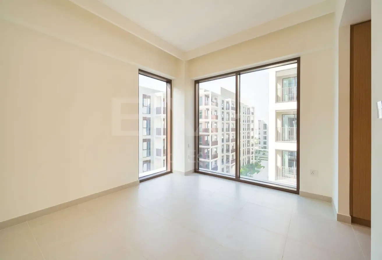 COMMUNITY VIEW | VACANT AND READY | UNFURNISHED
