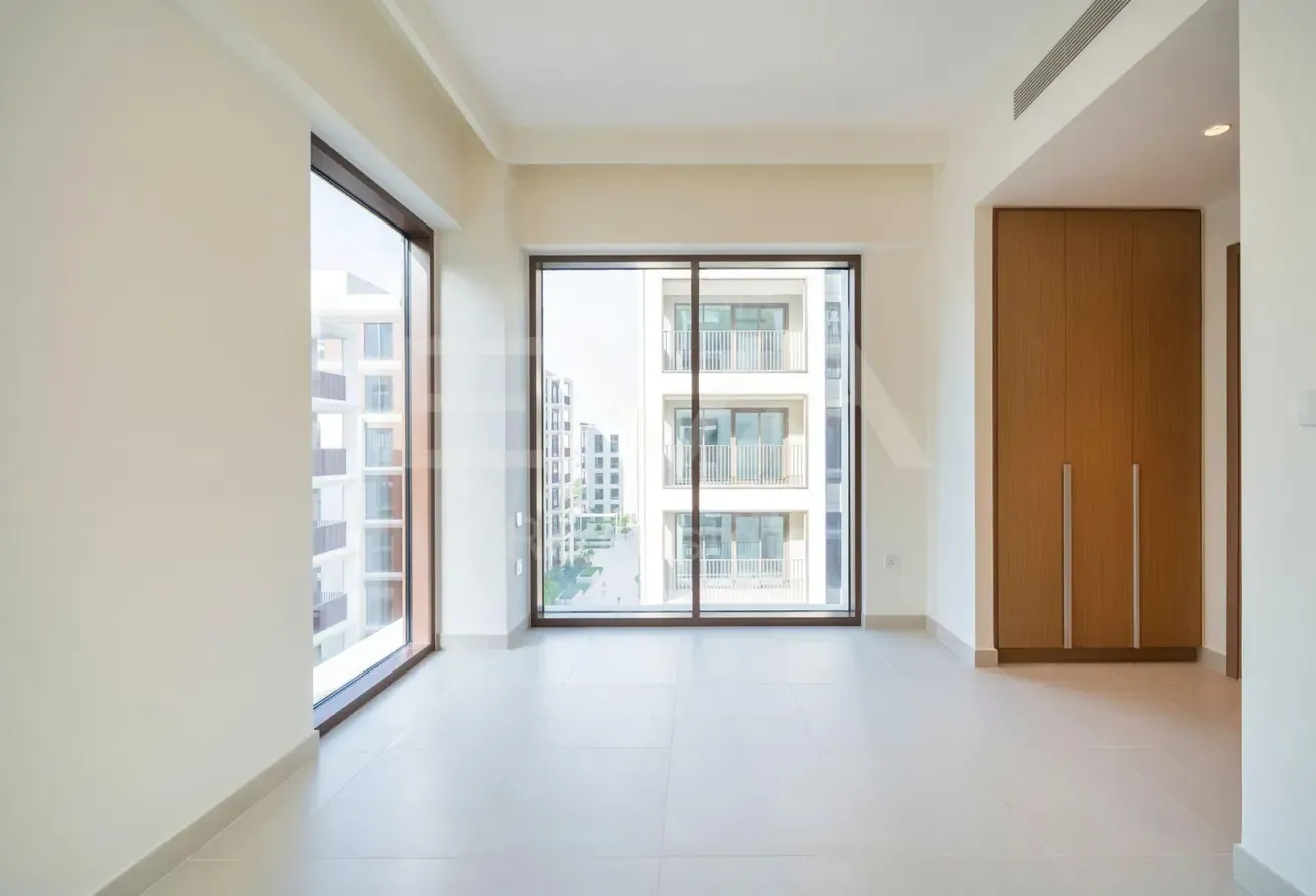 COMMUNITY VIEW | VACANT AND READY | UNFURNISHED